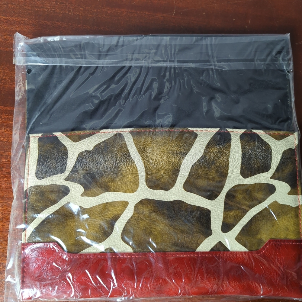 MICHE Classic Retired Jayma Giraffe Purse Shell - Picture 2 of 2